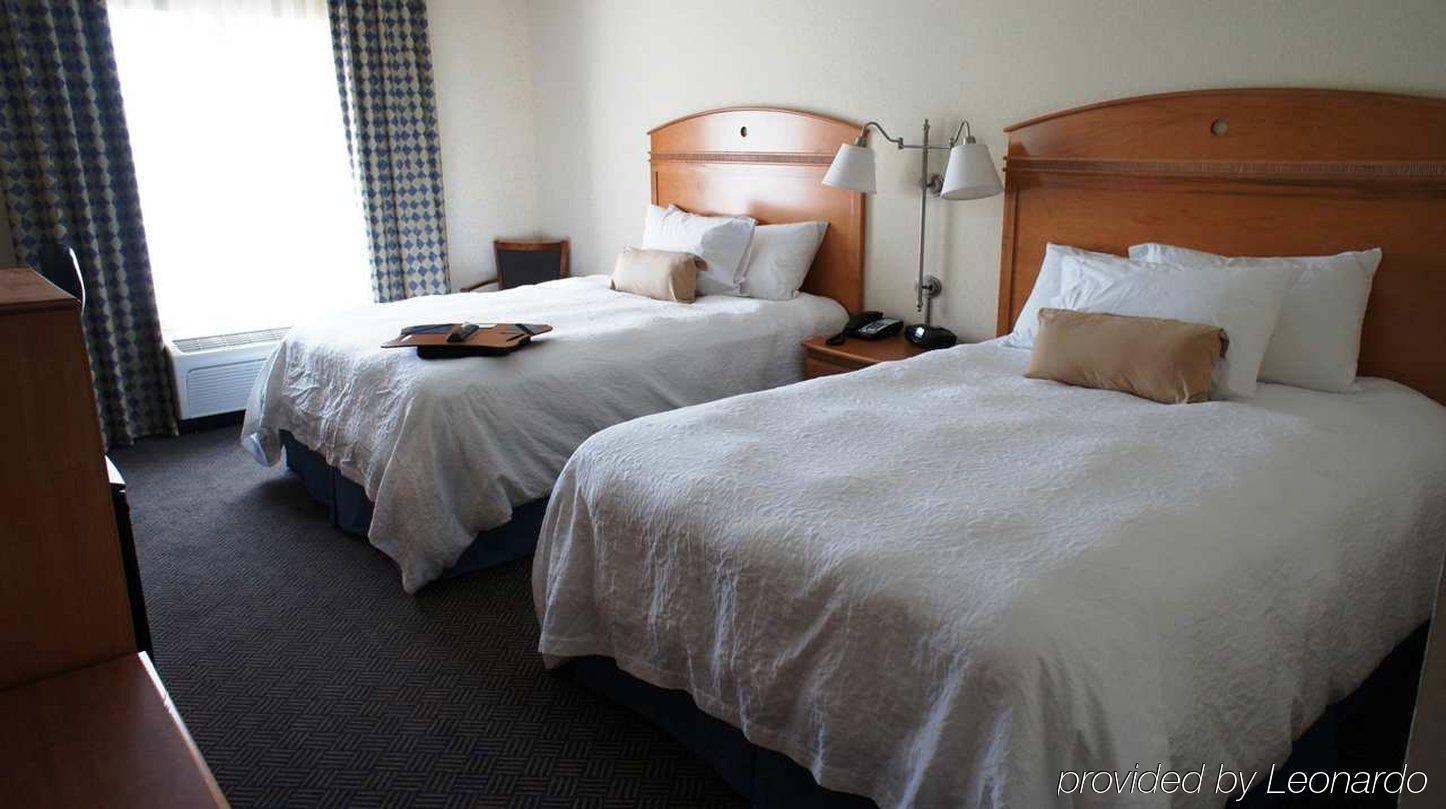 Hampton Inn Dallas-Рокуолл Номер фото
